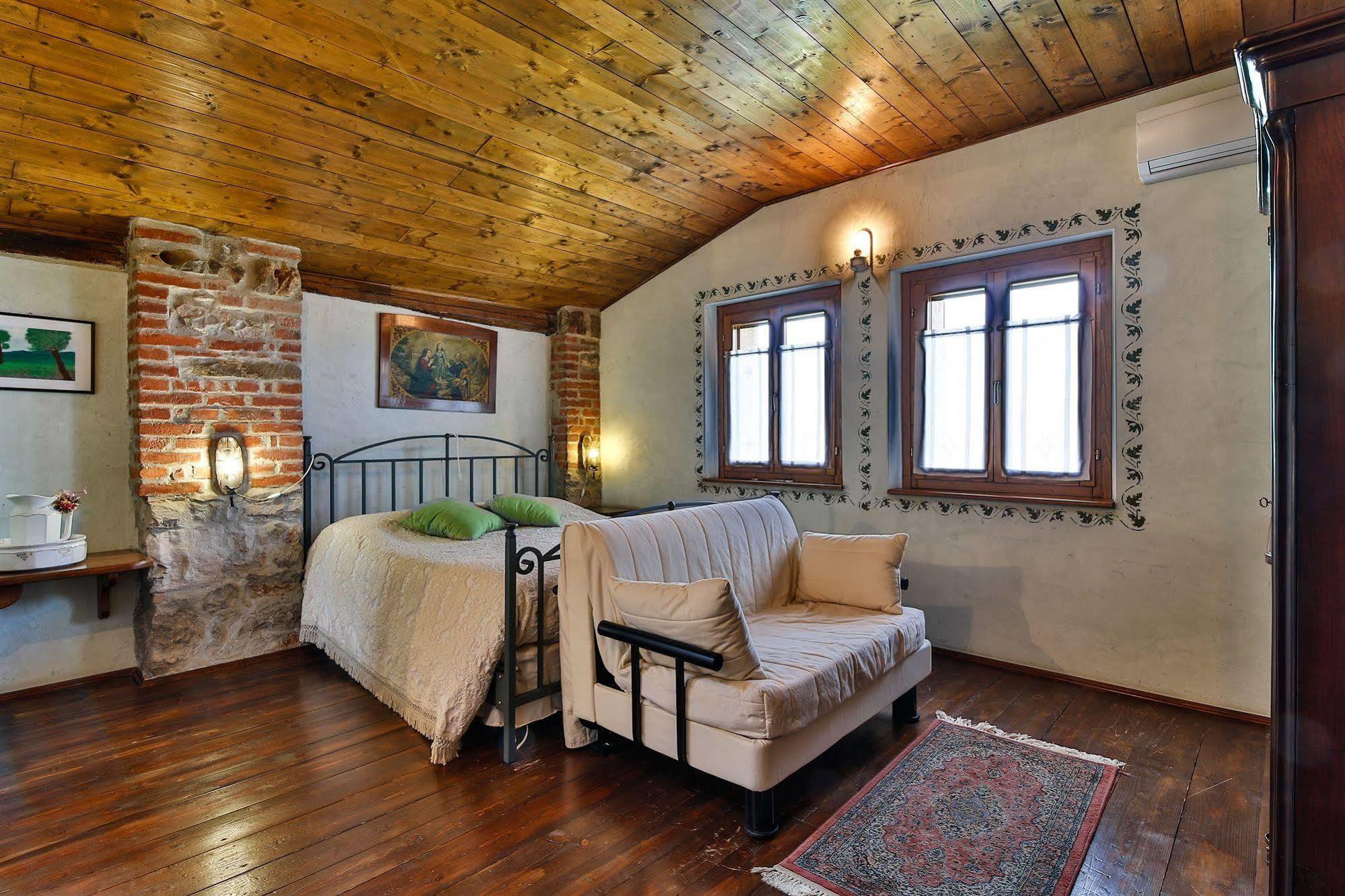 Agriturismo Borg Da Ocjs Medea ภายนอก รูปภาพ
